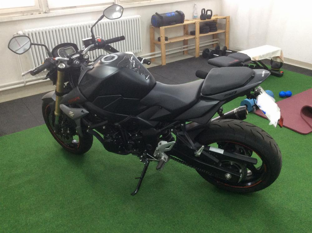 Motorrad verkaufen Suzuki GSR 750A Ankauf